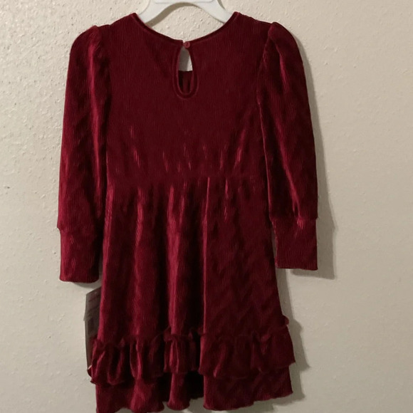 Rare Edition Burgundy Big Girls Long Sleeve Textured Velvet Tiered Dress Size 5 - Picture 1 of 4
